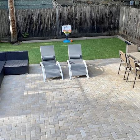 Lincoln Park Apartment With Backyard! 시카고 외부 사진